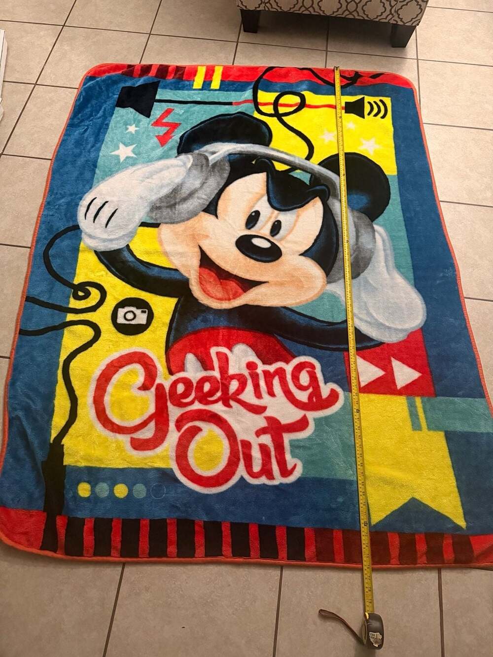 Disney Mickey Mouse 'Geeking Out' Fleece Throw Blanket 50"x70"